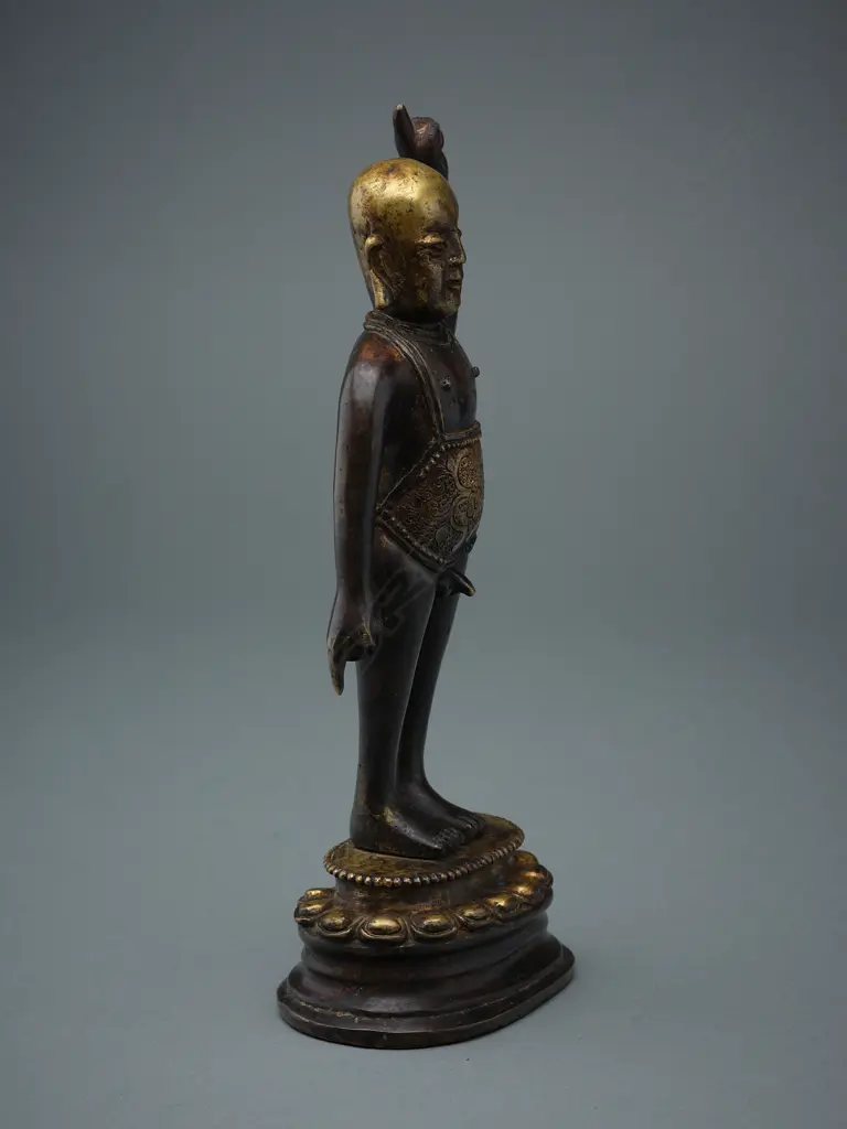 Chinese bronze infant Buddha figure, Image 1++